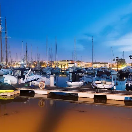 A66 - Pedra Alcada Bedroom ホームステイ