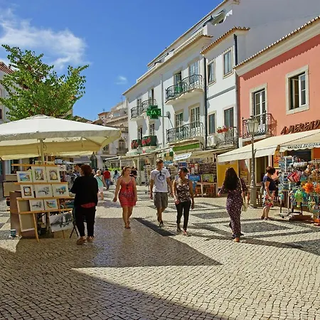 A66 - Pedra Alcada Bedroom ホームステイ